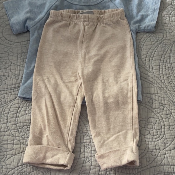 Two piece 6-9 months outfit. Pants have a cuff. Top animal print. Embroidery - Picture 5 of 6